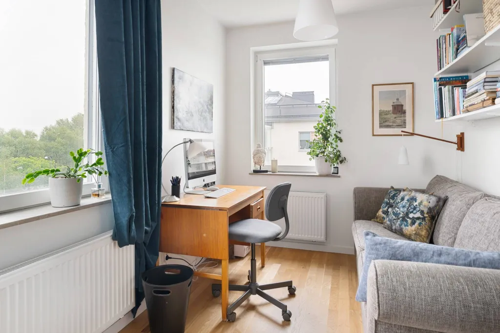 Studio - Three-Bedroom Apartment with Balcony in Nyköping