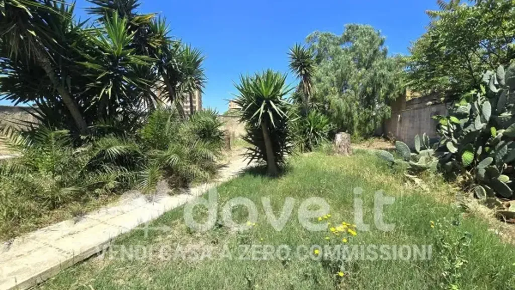 Aed - Spacious Apartment with Garage in Marsala Centre