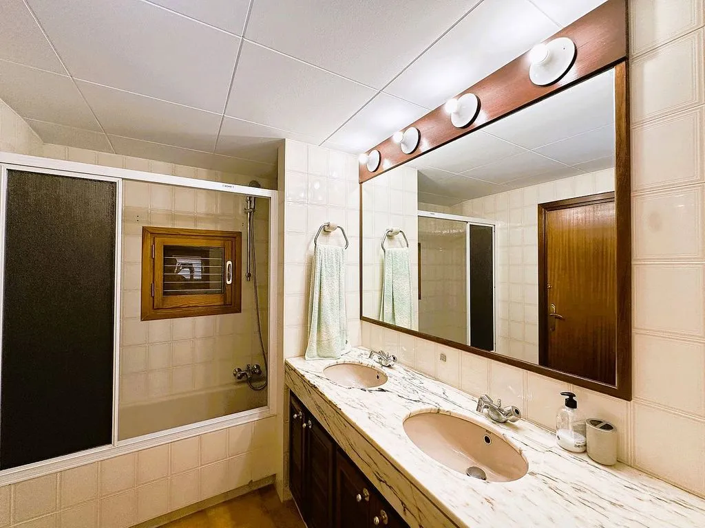 Salles de bain - Luxury House with Panoramic Views in Arenys de Munt