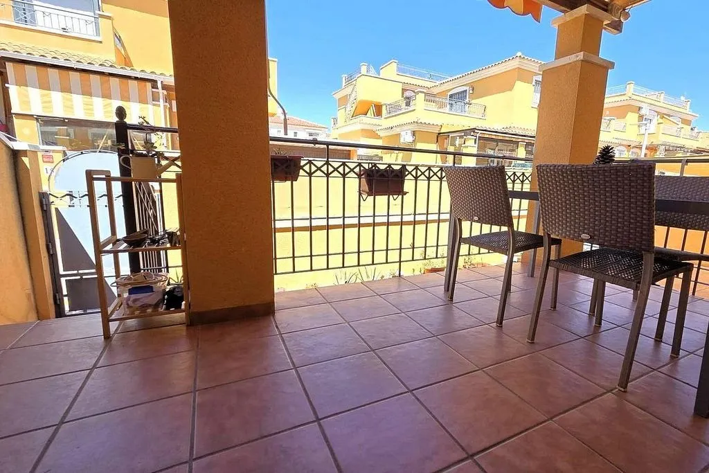 Terrasse - Semi-detached House with Pool in Nueva Torrevieja