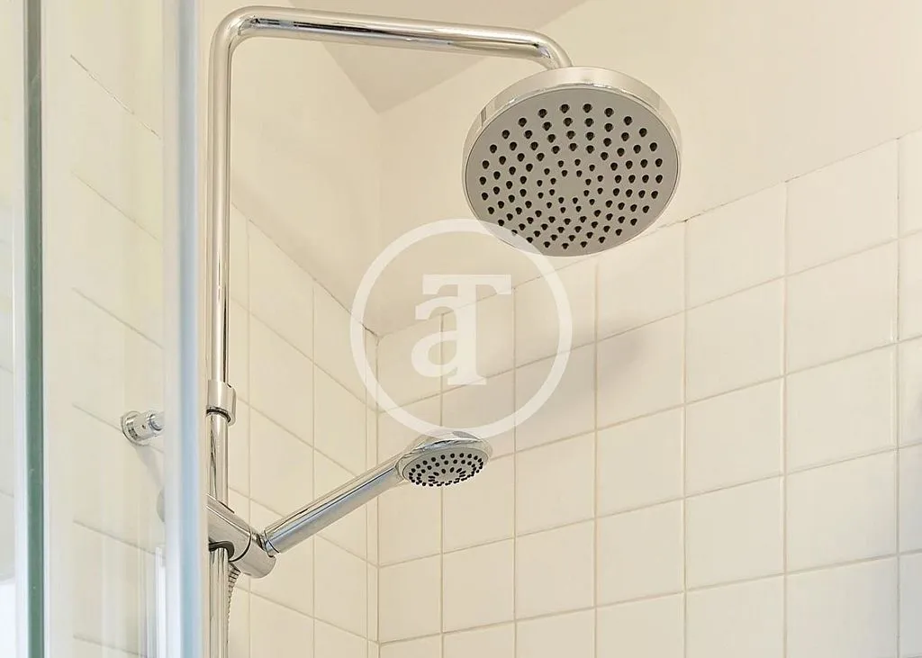 Salles de bain - Modern Duplex with Ascensor in Malasaña