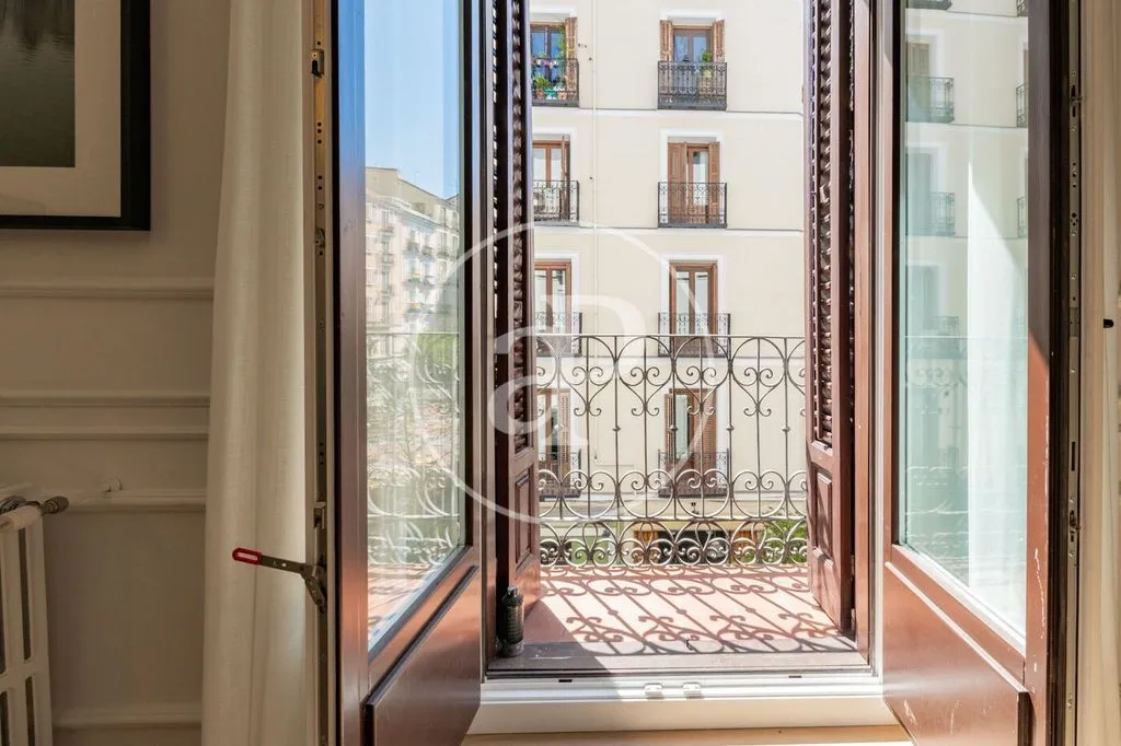 Balcone - Refurbished Flat with Balcony in Chueca, Madrid