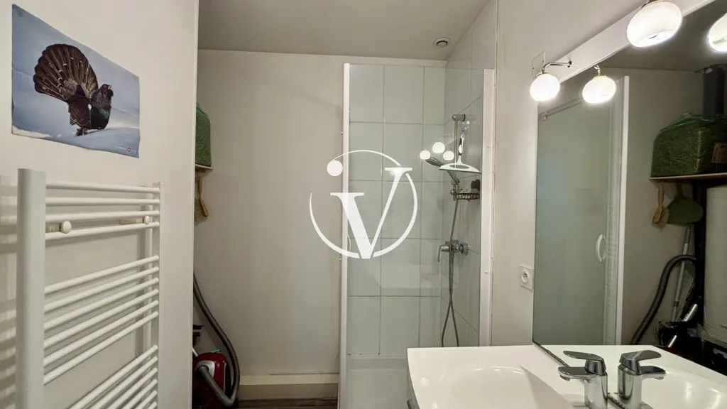 Salles de bain - Studio Spacieux Centre Ville à Vendôme