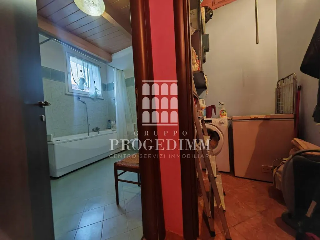 Vannitoad - Rustic Trilocale with Balcony in Vaie