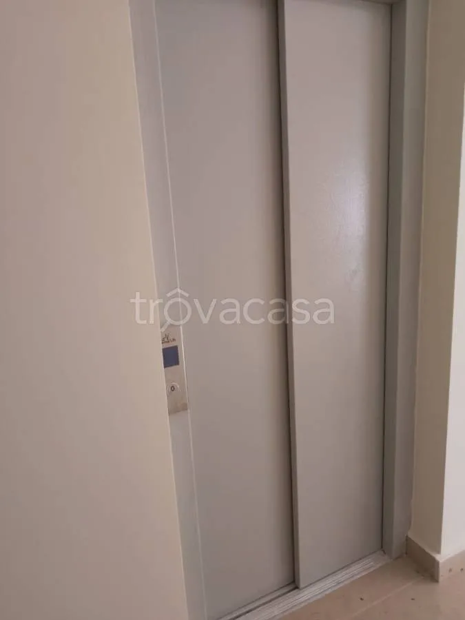 hallway_entrance