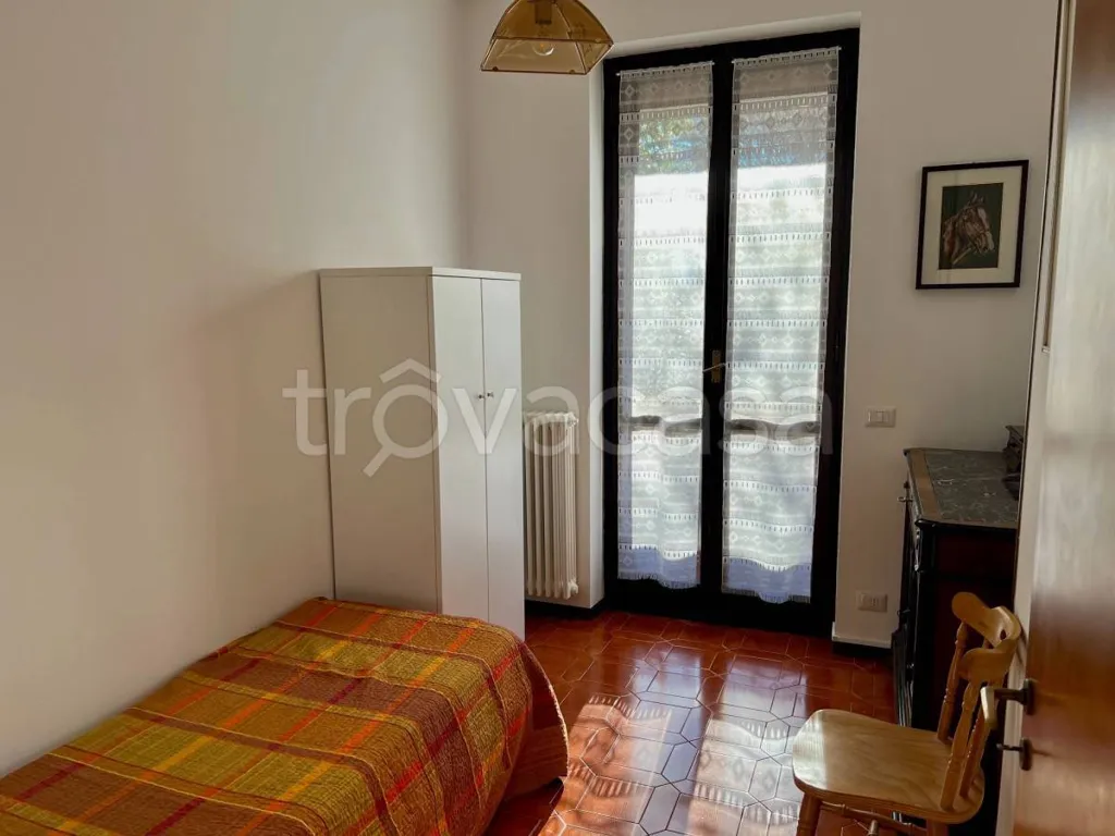 Chambres - Lakefront Apartment with Balcony in Meina