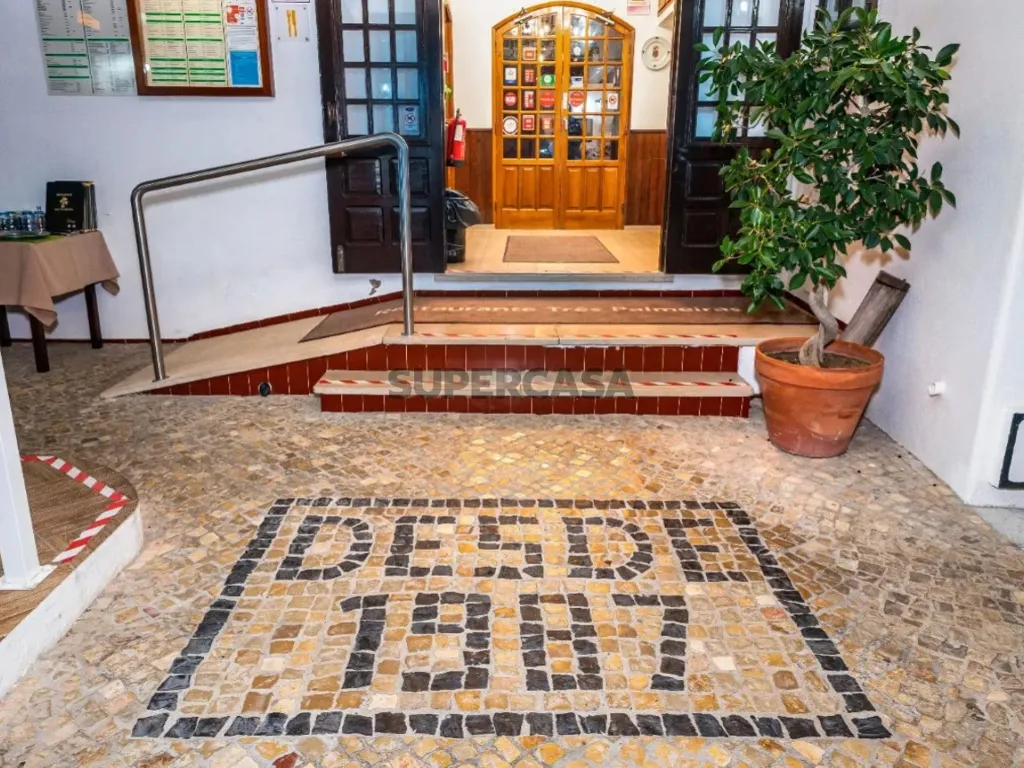 Entrée - Luxury House with Restaurant in Albufeira