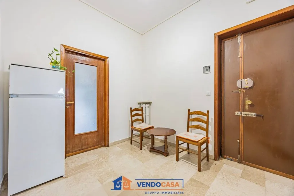 Esik - Balcony-Featured Apartment in Cuneo