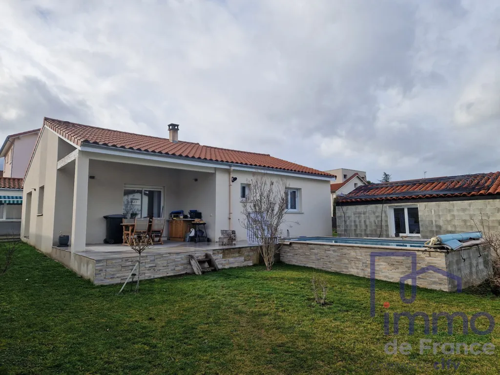 Jardin - Maison avec Piscine et Studio à Montbrison