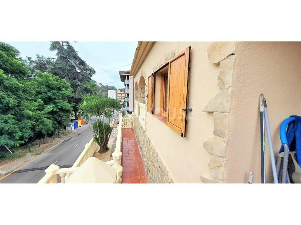 Välivaade - Luxury House with Pool in Lloret de Mar