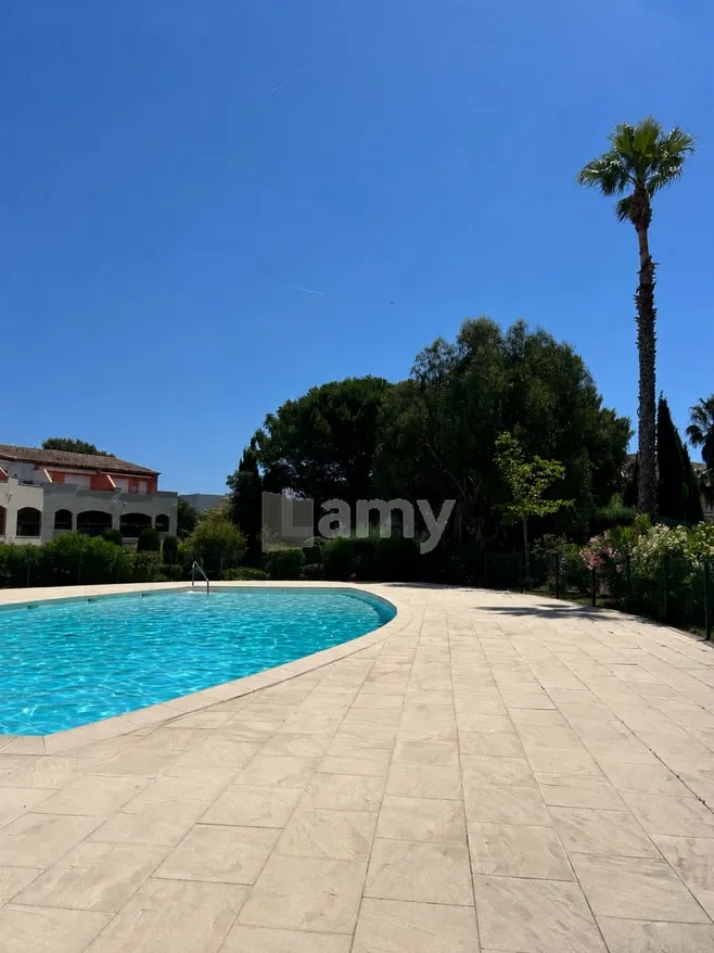 Piscina - Charming T3 Apartment with Loggia in Nice