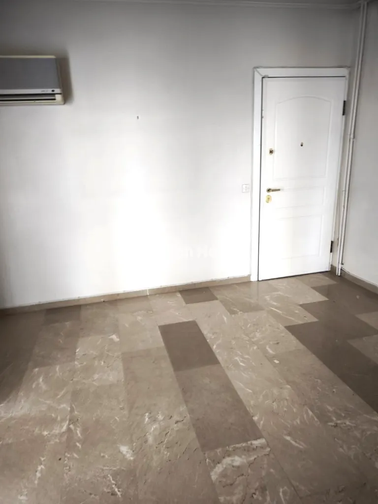 Toad - Bright Apartment with Balcony in Marousi Centre