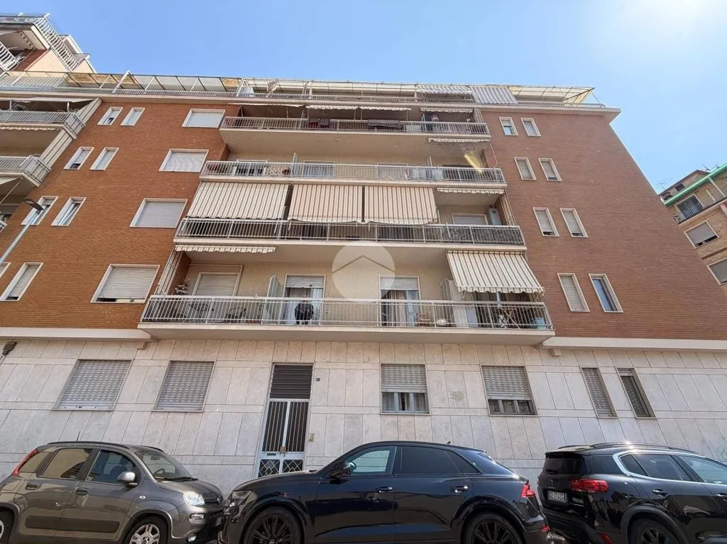 Välivaade - Apartment with Balcony in Lucento, Turin