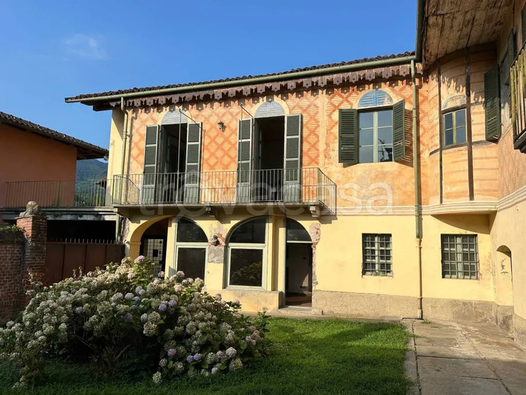 Extérieur - Characterful Triplex with Terraces in Pagno