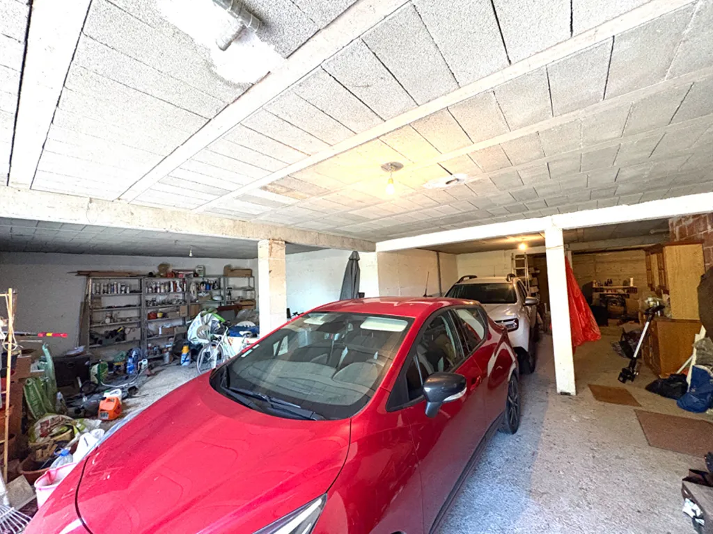 Garage - Villa Familiale avec Terrasses à Muret