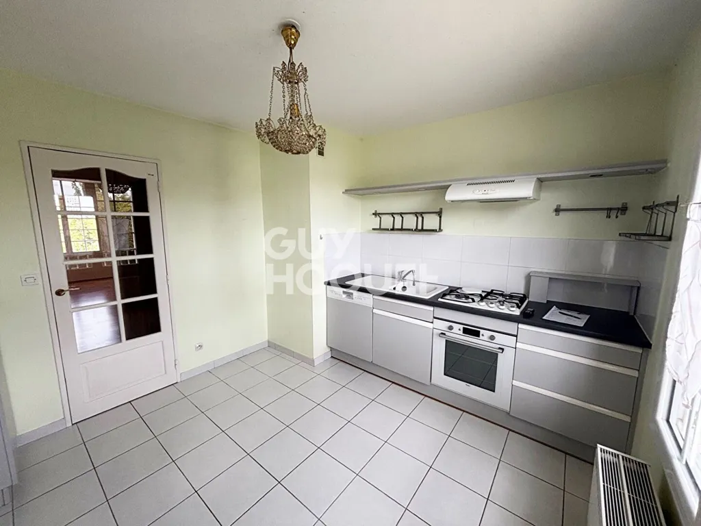 Cuisine - Appartement Lumineux avec Parking à Tours
