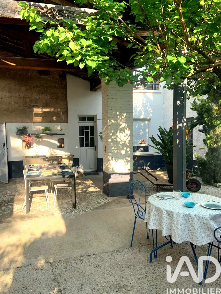 Terrass - Charming 10-Bedroom House with Pool in Albi