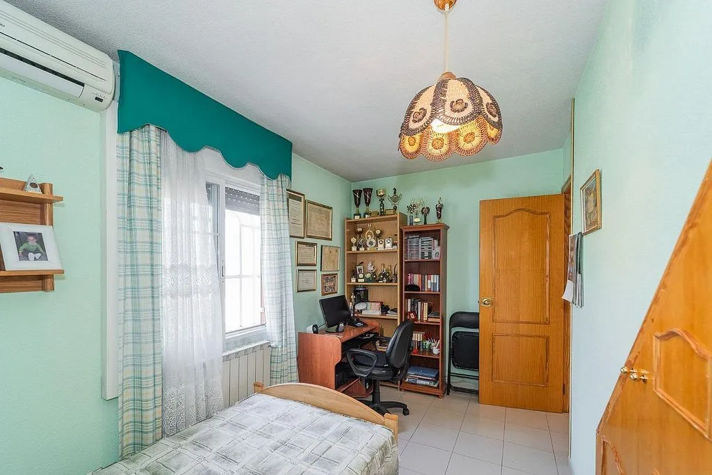 Camere da letto - Terraced Semi-Detached House with Garden in Parla