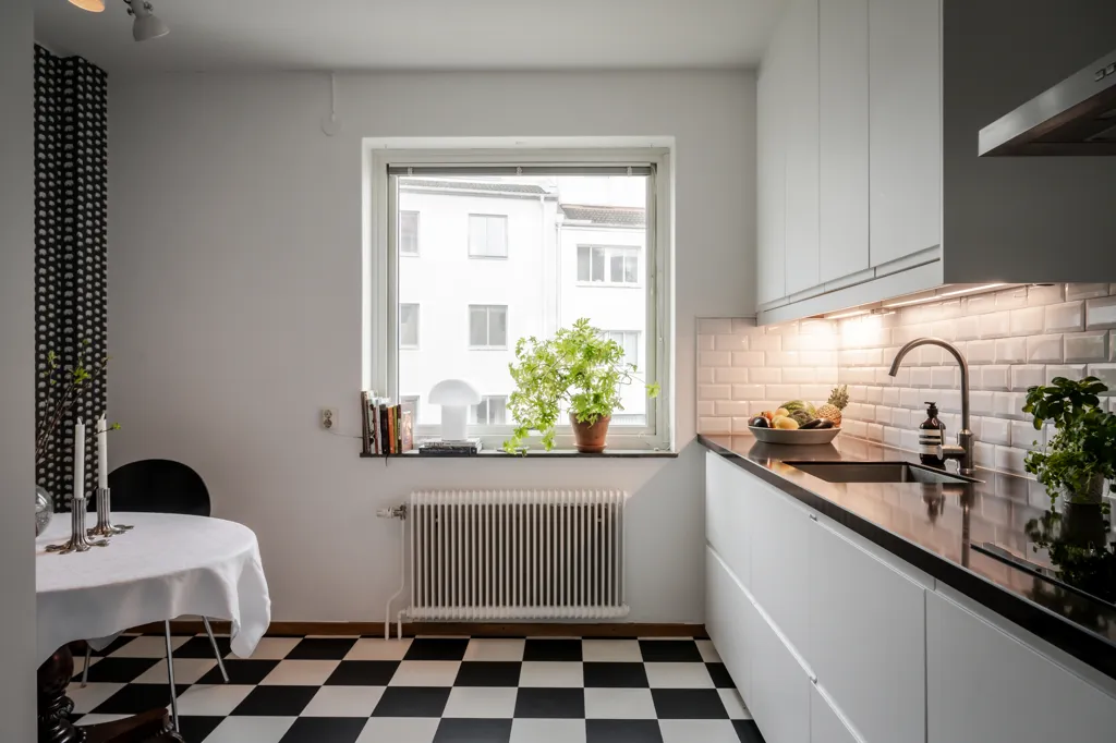 Cuisine - Charming Renovated Flat with Balcony in Borås
