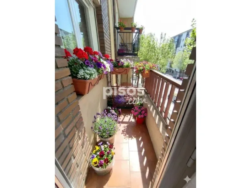 Balcon - Apartment with Terrace in Garrido Norte