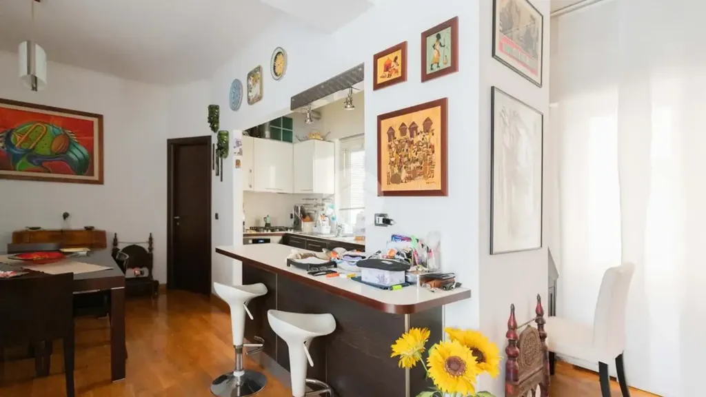 Salle à manger - Triplex with Balcony in Central Rome