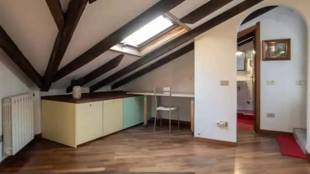 Toad - Mansarded Studio with City View in Milan