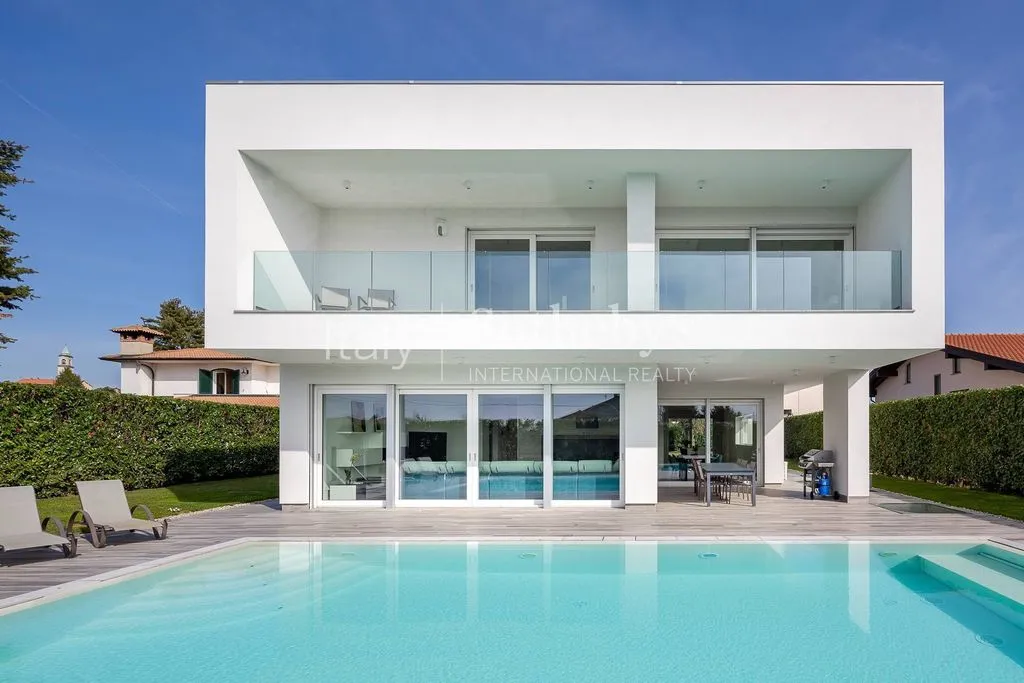 Piscine - High-Tech Villa with Pool in Guanzate