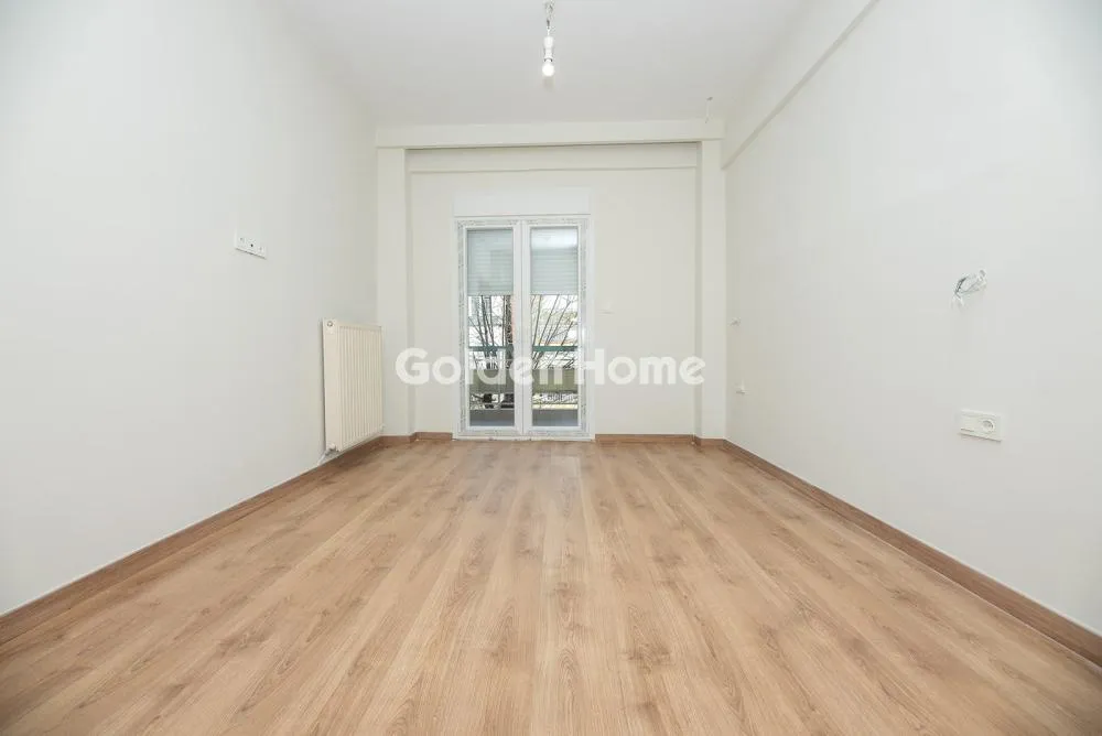 Pièces - Fully Renovated Flat with Central Location in Stavroupoli