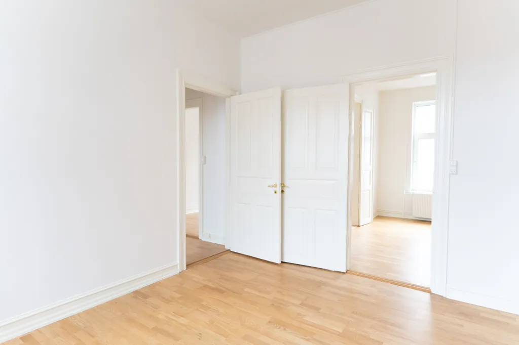 Pièces - Renovated Apartment with Two Balconies in Grenaa