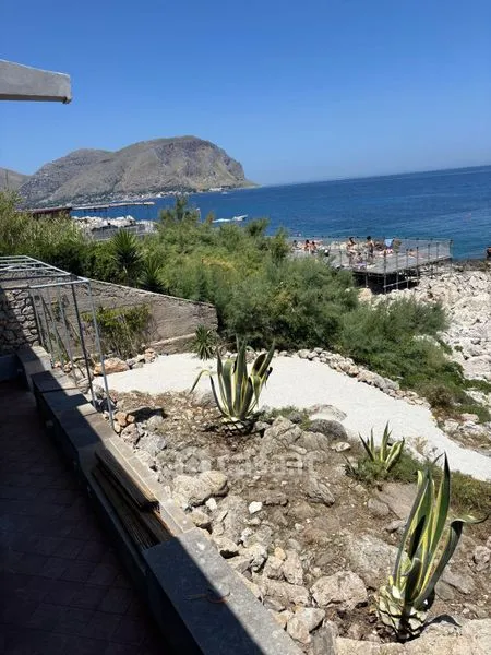 Terrasse - Two-Storey Villa with Sea Access in Addaura