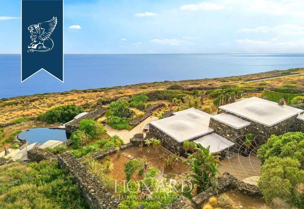 Õhuvaade - Luxury Villa with Infinity Pool in Pantelleria
