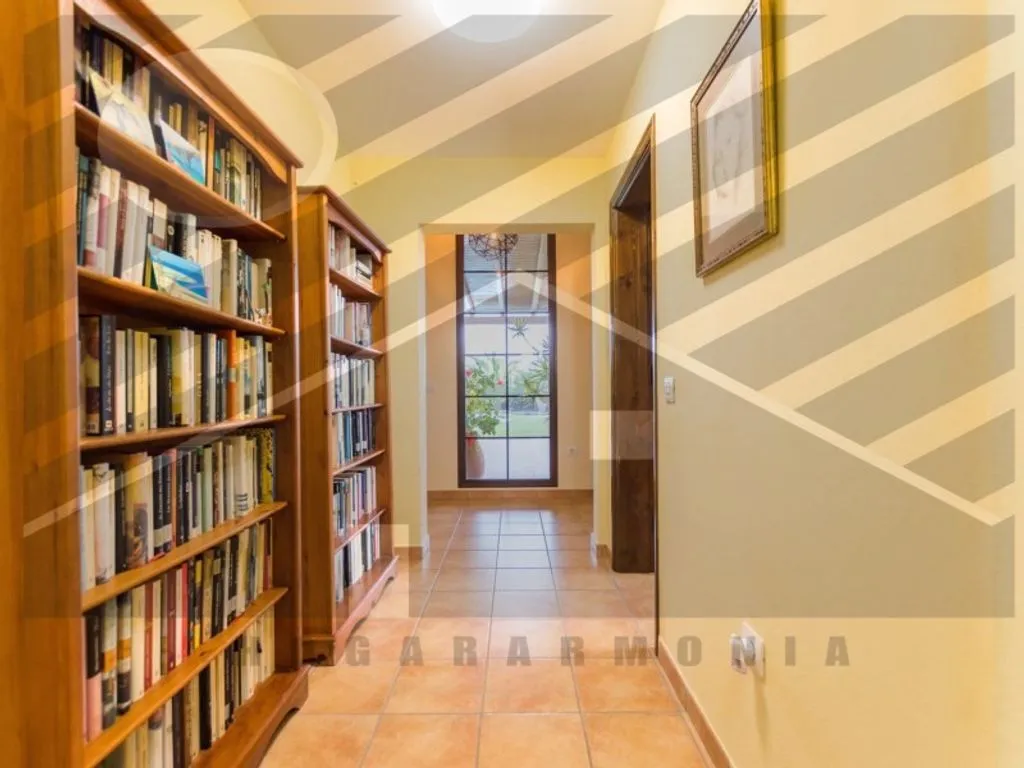 Esik - Luxury Villa with Dual Pools in Lajares