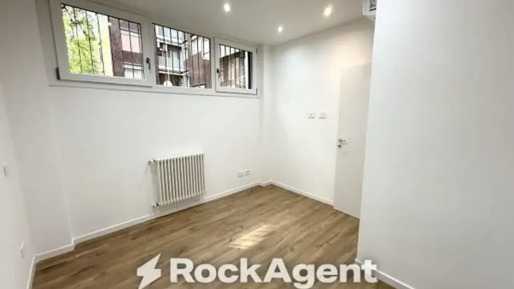 Pièces - Rustic-Style Flat with Garden in Milan