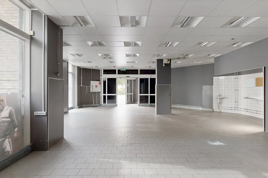 Pièces - Commercial Space with Street Frontage in Frederiksberg