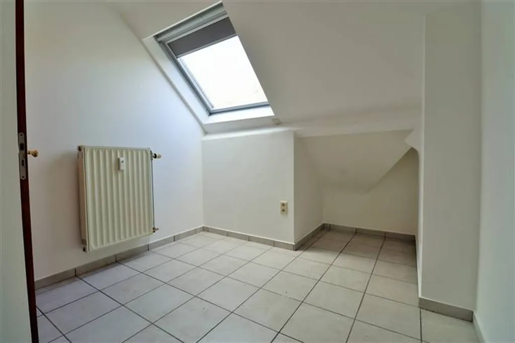 Pièces - Duplex avec Jardin Commun au Centre de Saint-Gérard