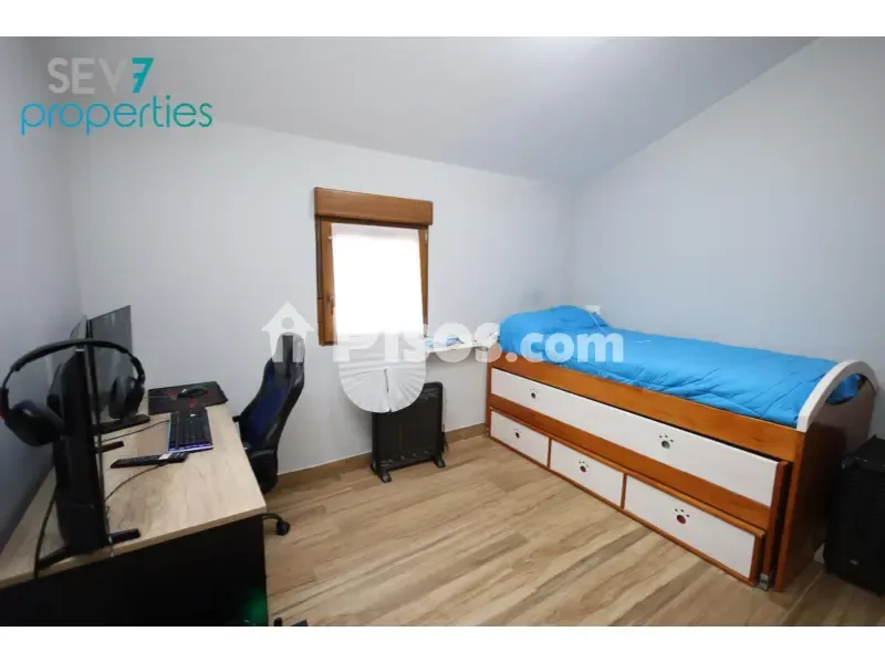 Chambres - Fully Renovated Adosada with Private Pool in Méntrida
