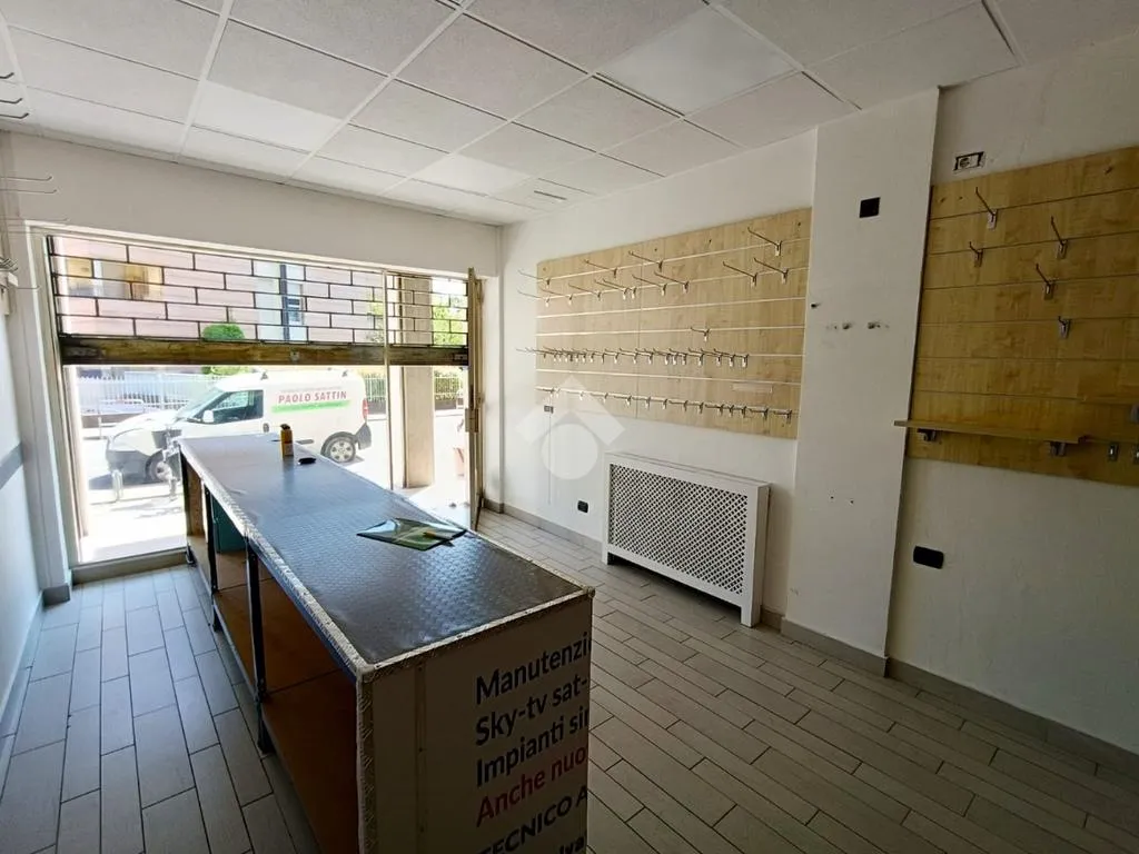 Stanze - Central Multistorey Flat in Mantova