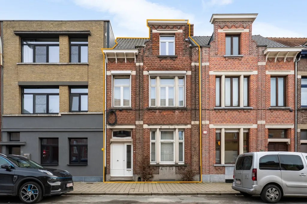Extérieur - Maison Rénovée avec Jardin à Ekeren