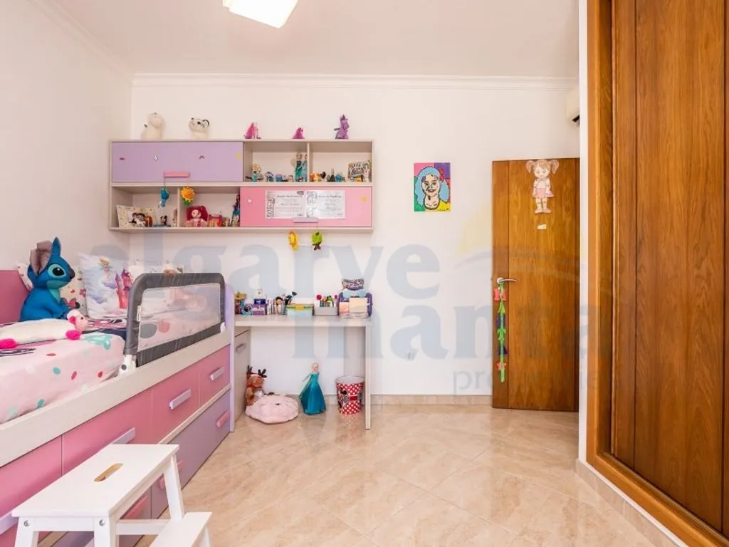 Magamistoad - Detached Villa with Pool near Golf Courses, Junqueira