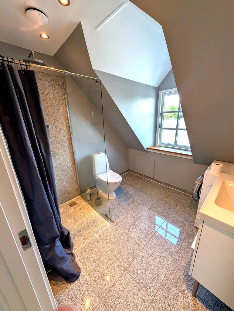 Vannitoad - Apartment with Private Garden in Mursten