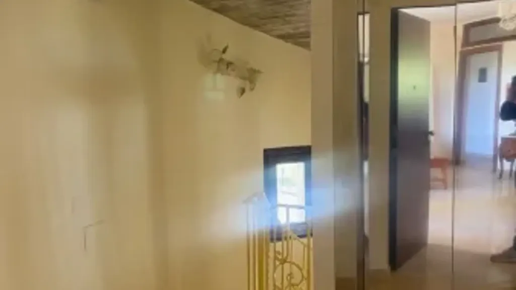 hallway_entrance