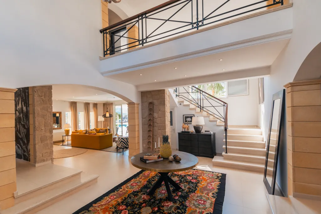 Maison 4 chambres à Esentepe