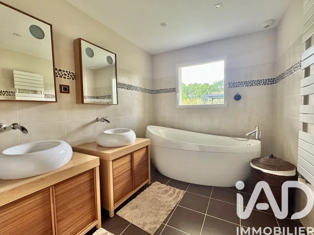 Vannitoad - Family House with Pool in Le Barp