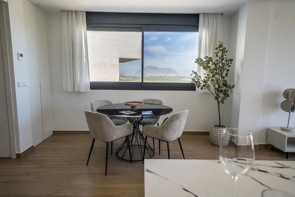 Söögituba - Modern Mediterranean Chalet with Golf Course View in Algorfa