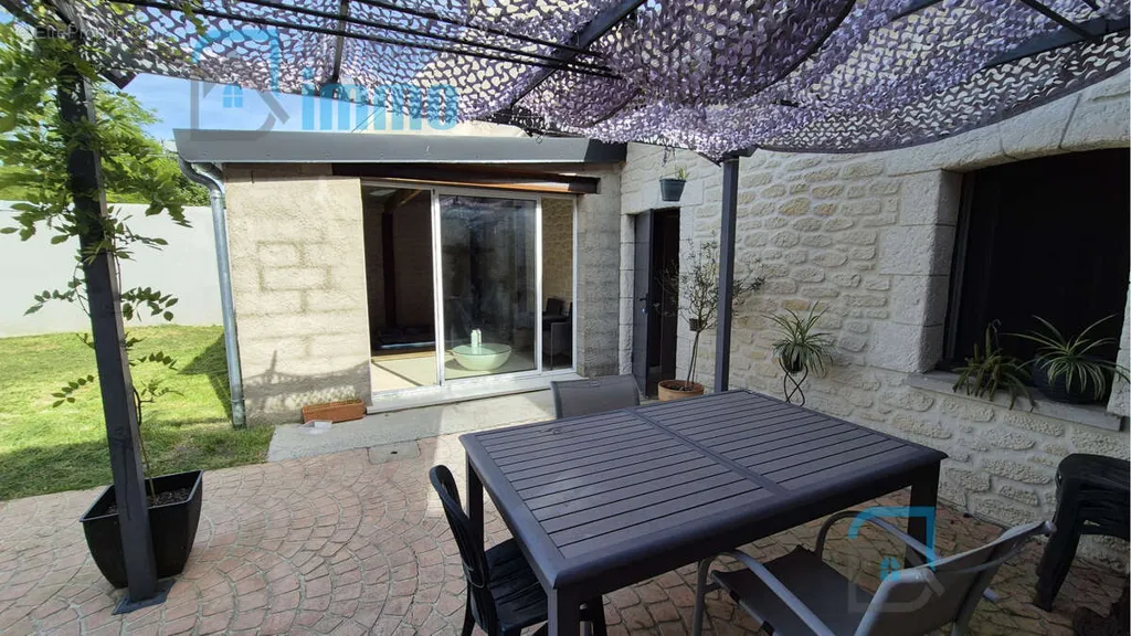 Terrass - Rustic Stone House with Garden near Bourges