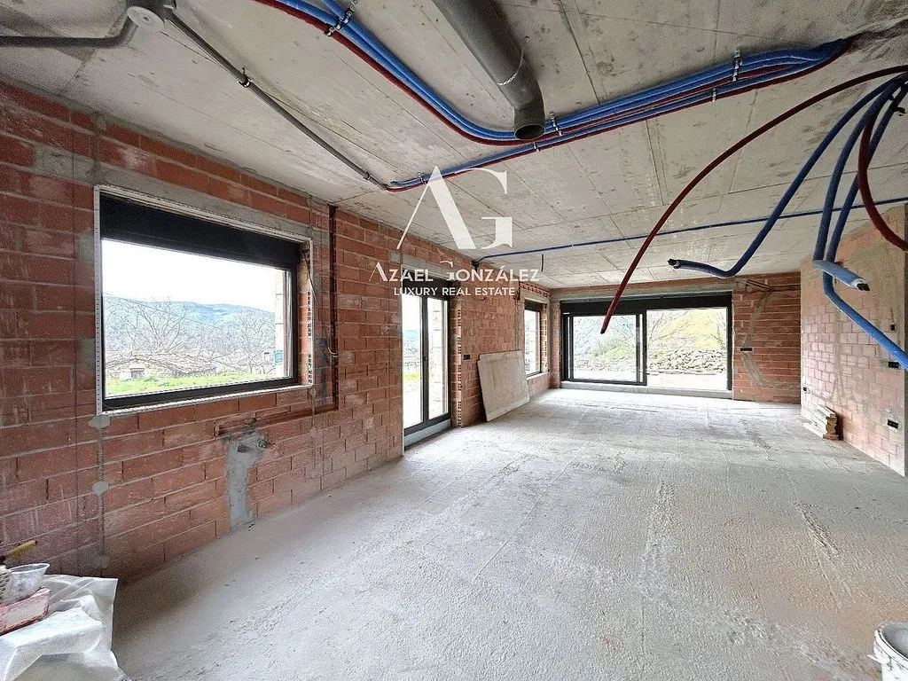 Toad - House with Valley Views in Villacarriedo