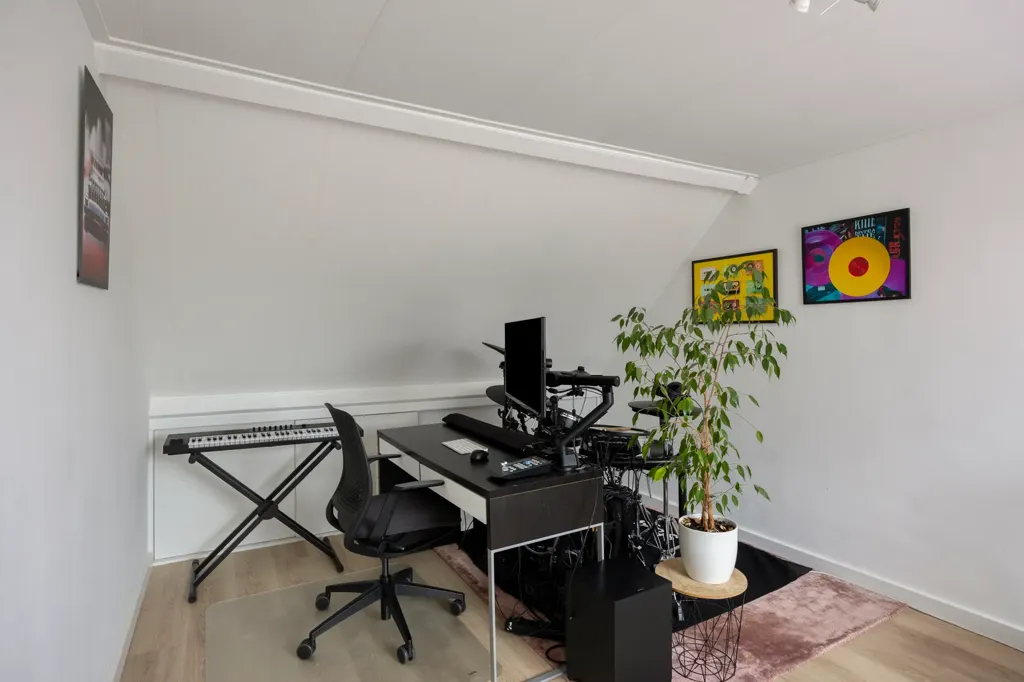 Kabinet - Spacious End-Terrace House with Garden in Capelle