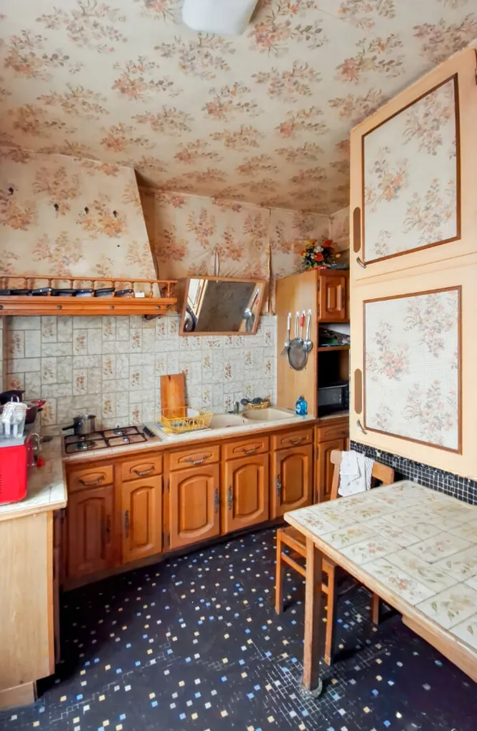 Köök - Charming House with Garden in Nanterre