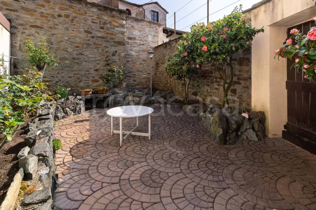 Aed - Cielo Terra House with Balcony in Corio