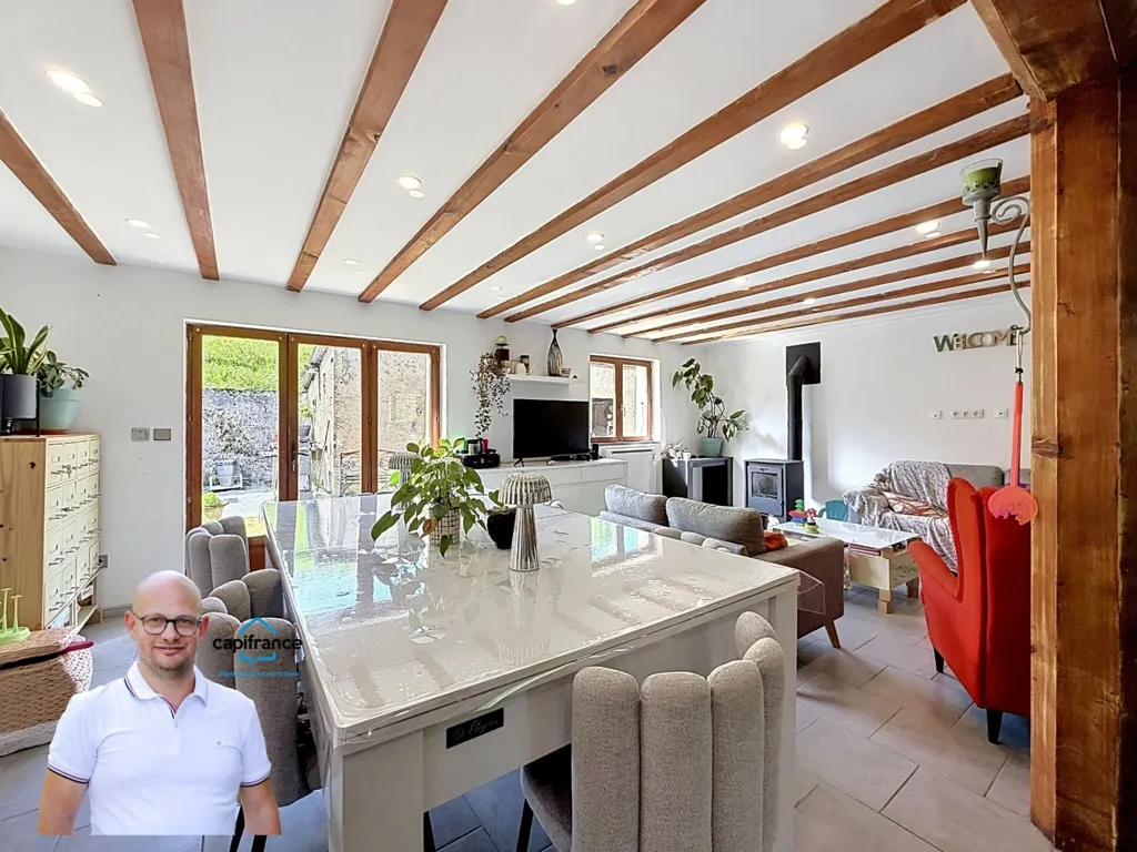 Söögituba - Spacious House with Garden in Saint-Béron